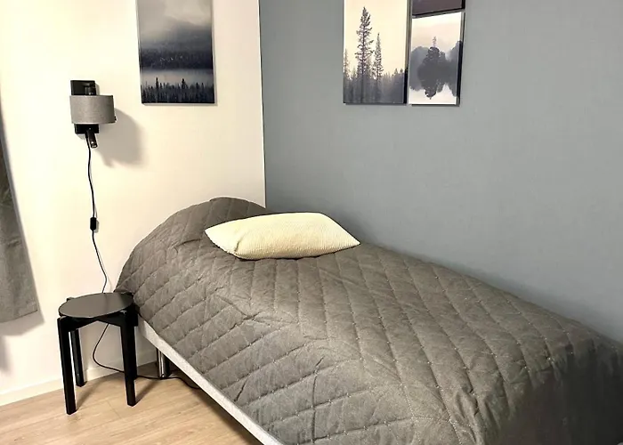 Hillhouse A & B Дом отдыха *