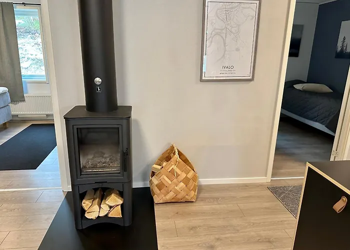 Hillhouse A & B Дом отдыха Ивало