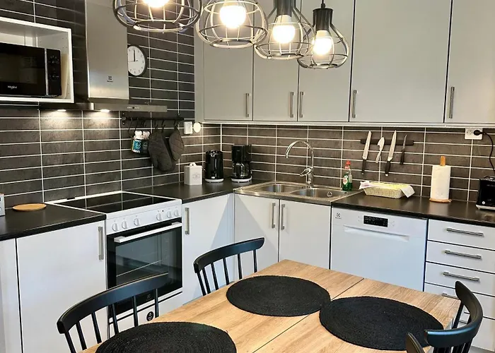 Hillhouse A & B Дом отдыха Ивало